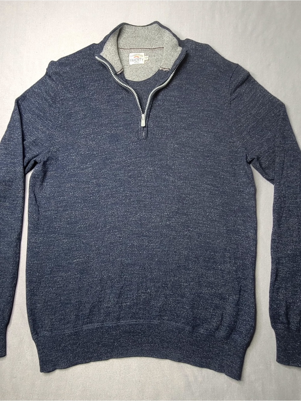 Faherty Men's  guarter zip pull over cotton cashmere sweater soft color blue  M